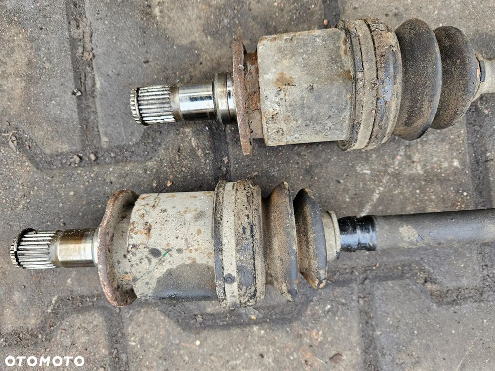 Mitsubishi Outlander I 1 półoś tył tylna prawa lewa - 2