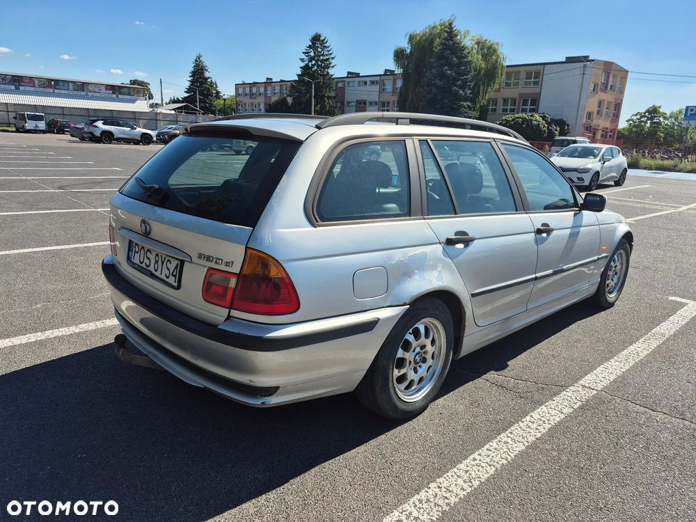 BMW Seria 3 320d - 5