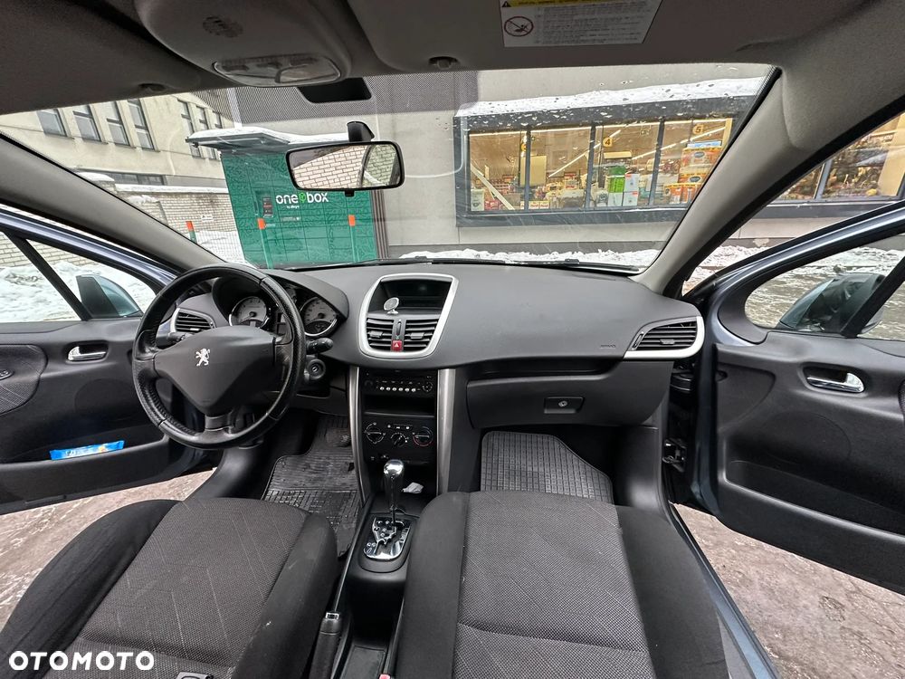 Peugeot 207 1.6 Trendy - 24