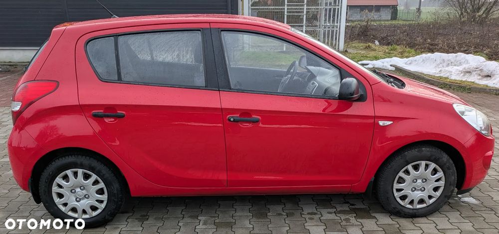 Hyundai i20 1.2 Classic + - 6