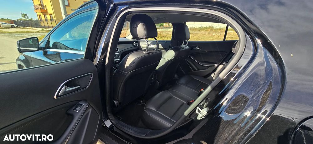 Mercedes-Benz GLA 200 d 4MATIC Aut. - 13