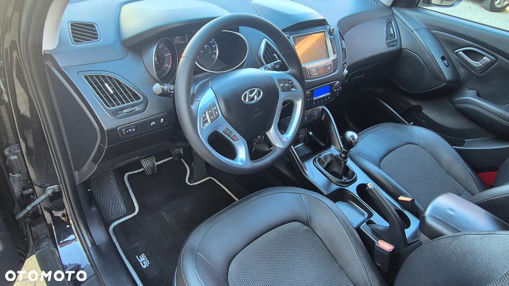 Hyundai ix35 1.7 CRDi 2WD Fifa World Cup Edition - 18