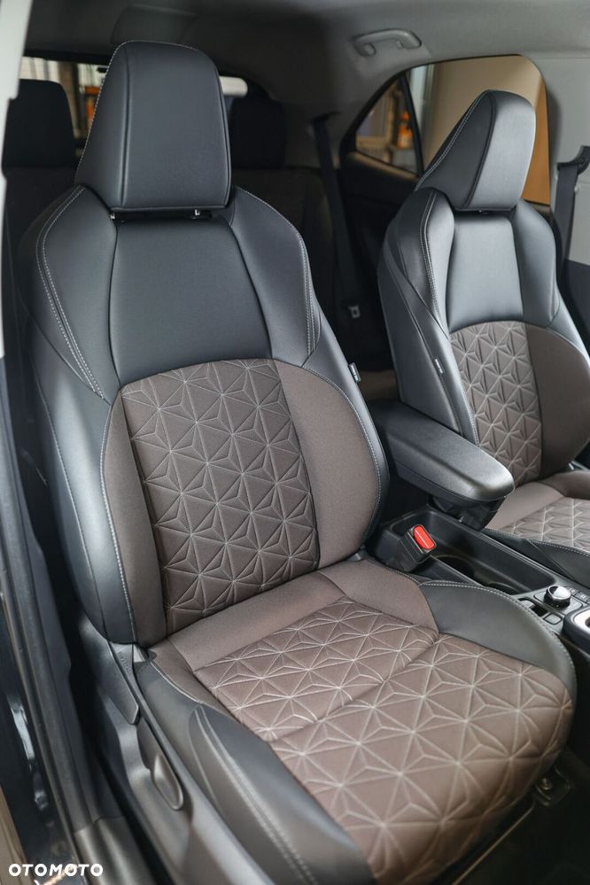 Toyota Yaris Cross - 16
