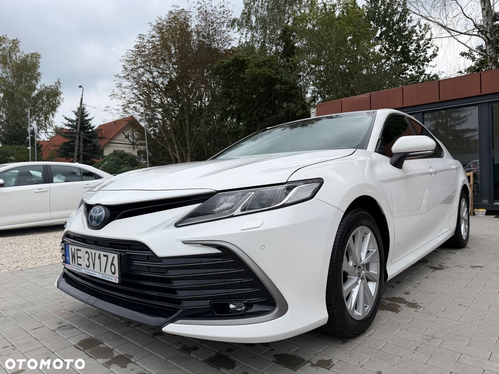 Toyota Camry 2.5 Hybrid Comfort CVT - 1