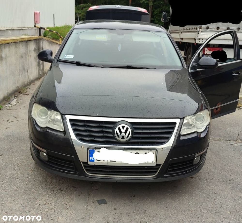 Volkswagen Passat - 2