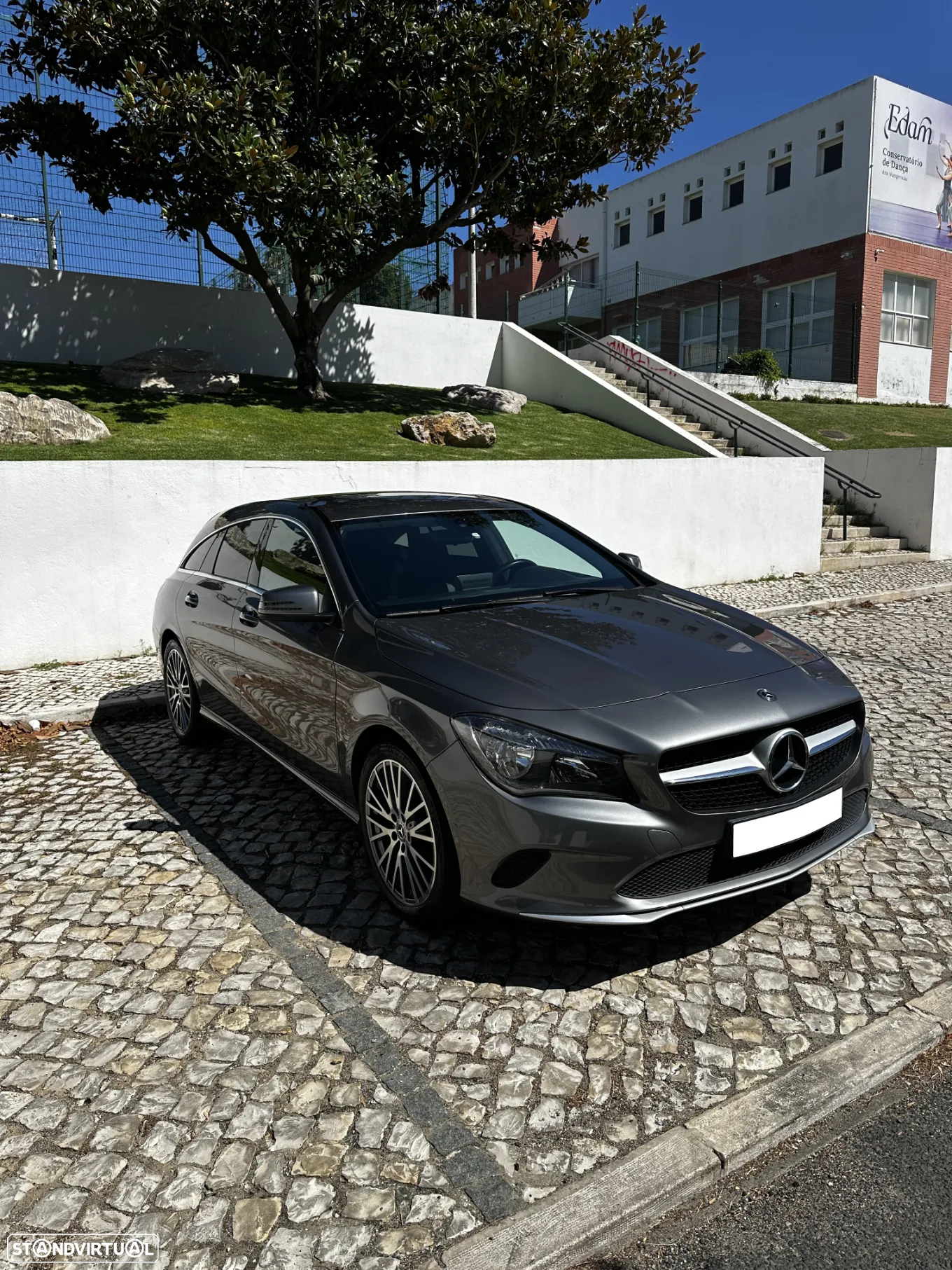 Mercedes-Benz CLA 180 d Shooting Brake - 2