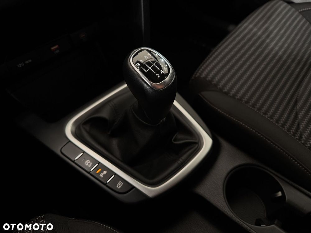 Kia Ceed - 26
