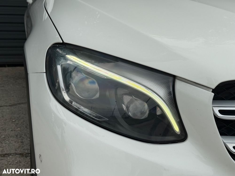 Mercedes-Benz GLC 220 d 4MATIC 9G-TRONIC AMG Line - 29