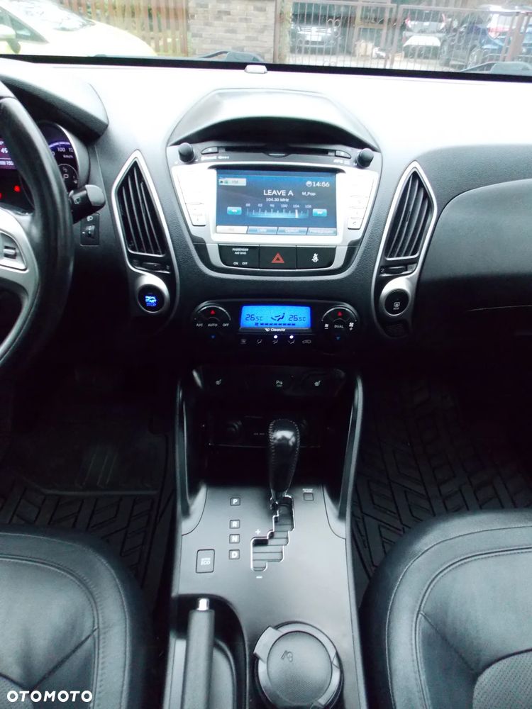 Hyundai ix35 2.0 CRDi 4WD Automatik Premium - 16