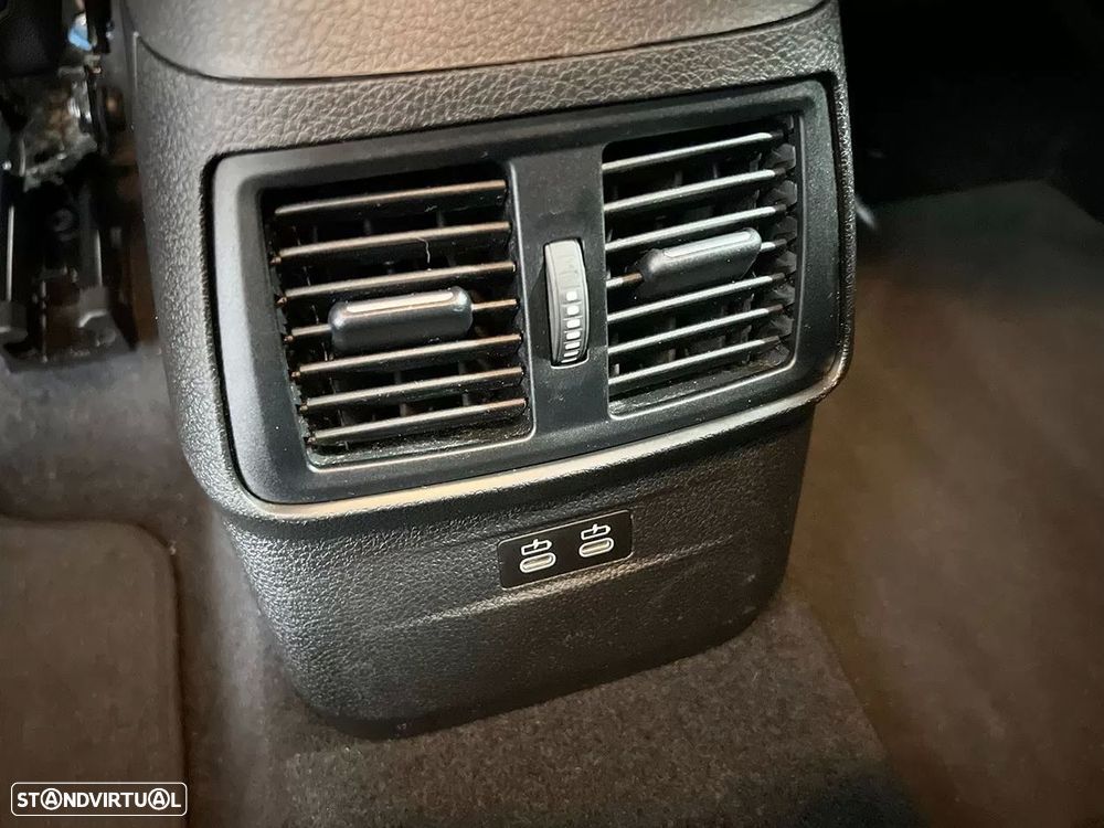 BMW 225xe Active Tourer Advantage - 24