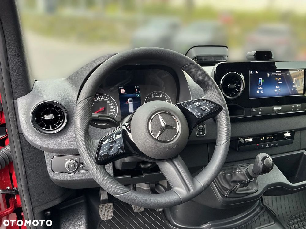 Mercedes-Benz Sprinter 317 - 18