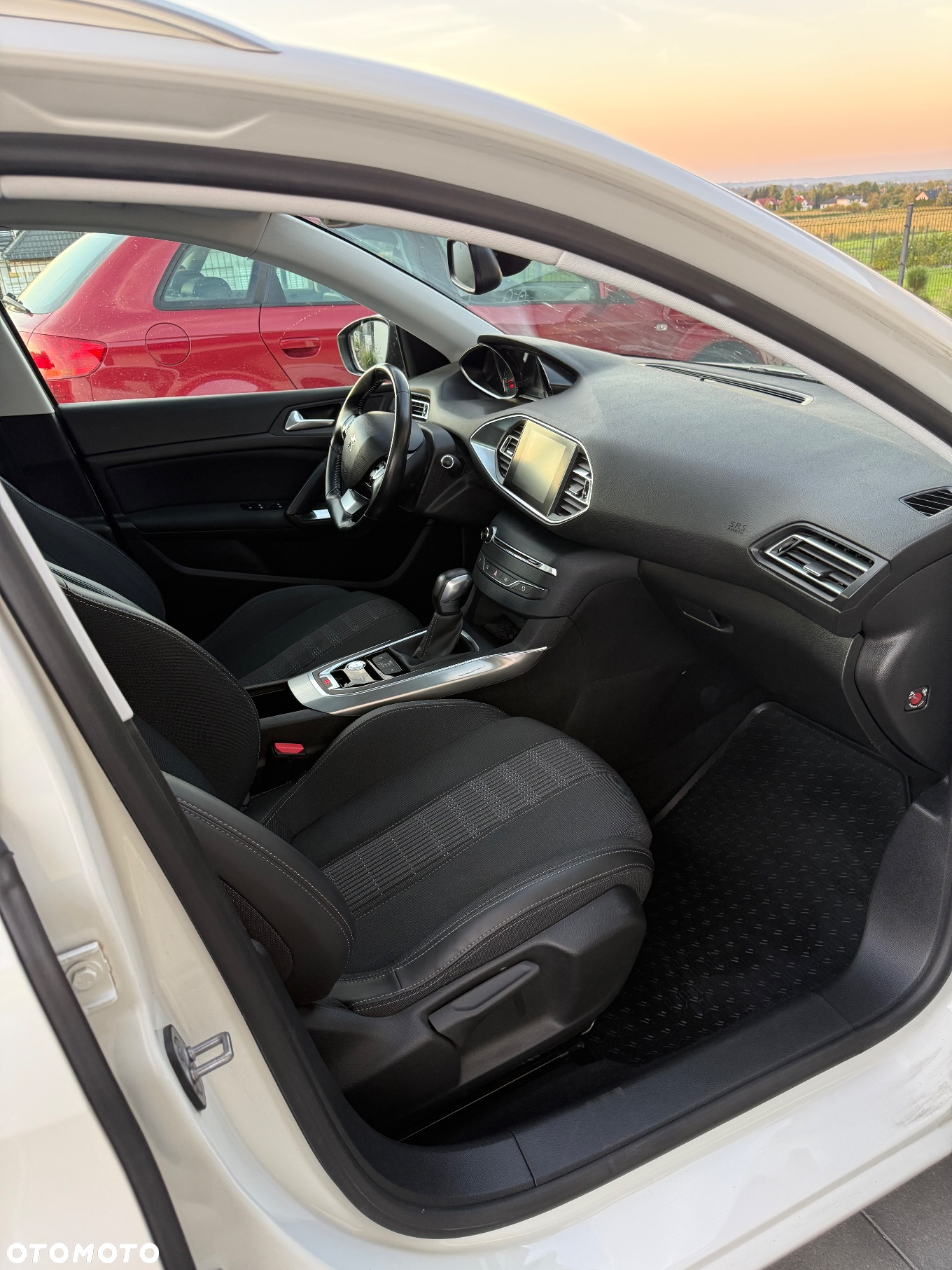 Peugeot 308 SW 1.6 BlueHDi Allure S&S EAT6 - 3
