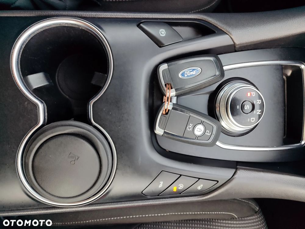 Ford Mondeo 2.0 EcoBlue Titanium - 32