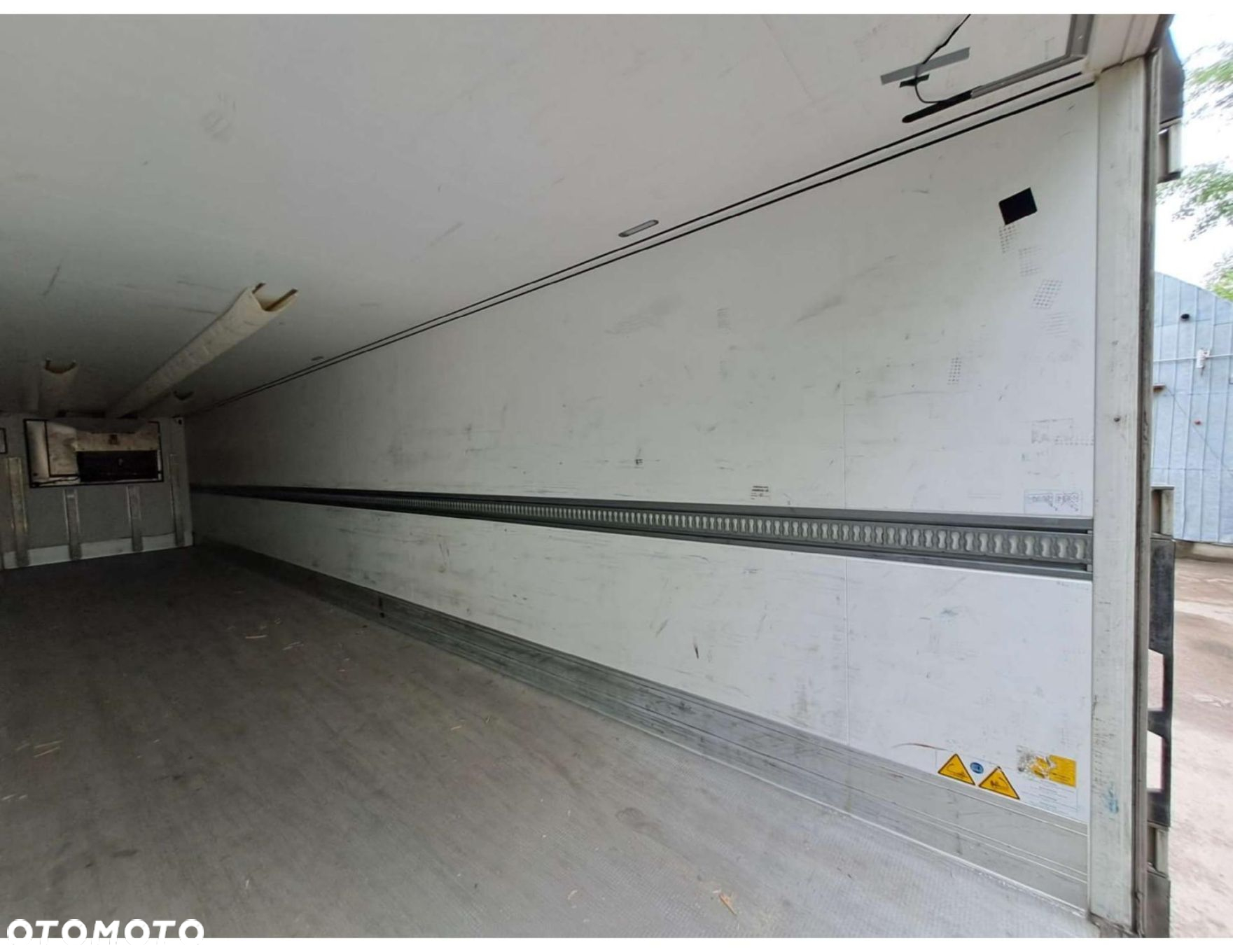 Schmitz Cargobull SKO FP 60 ThermoKing SLXi 300 - 8