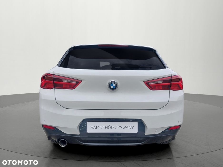 BMW X2 sDrive18i GPF Advantage - 30