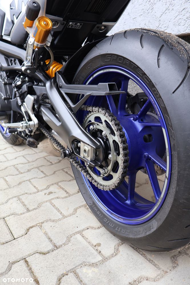 Yamaha MT - 8