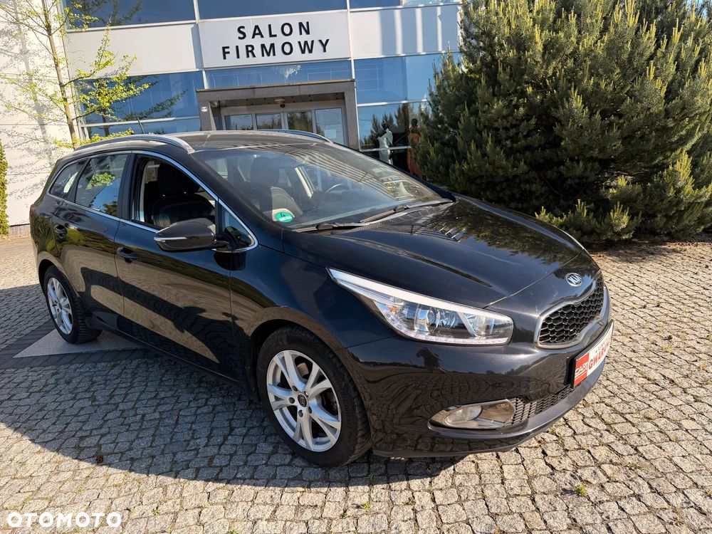 Kia Ceed 1.6 GDI ISG Spirit - 24