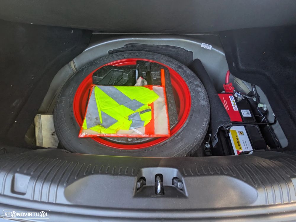 Jaguar XF 2.7 D V6 Premium Luxury - 24