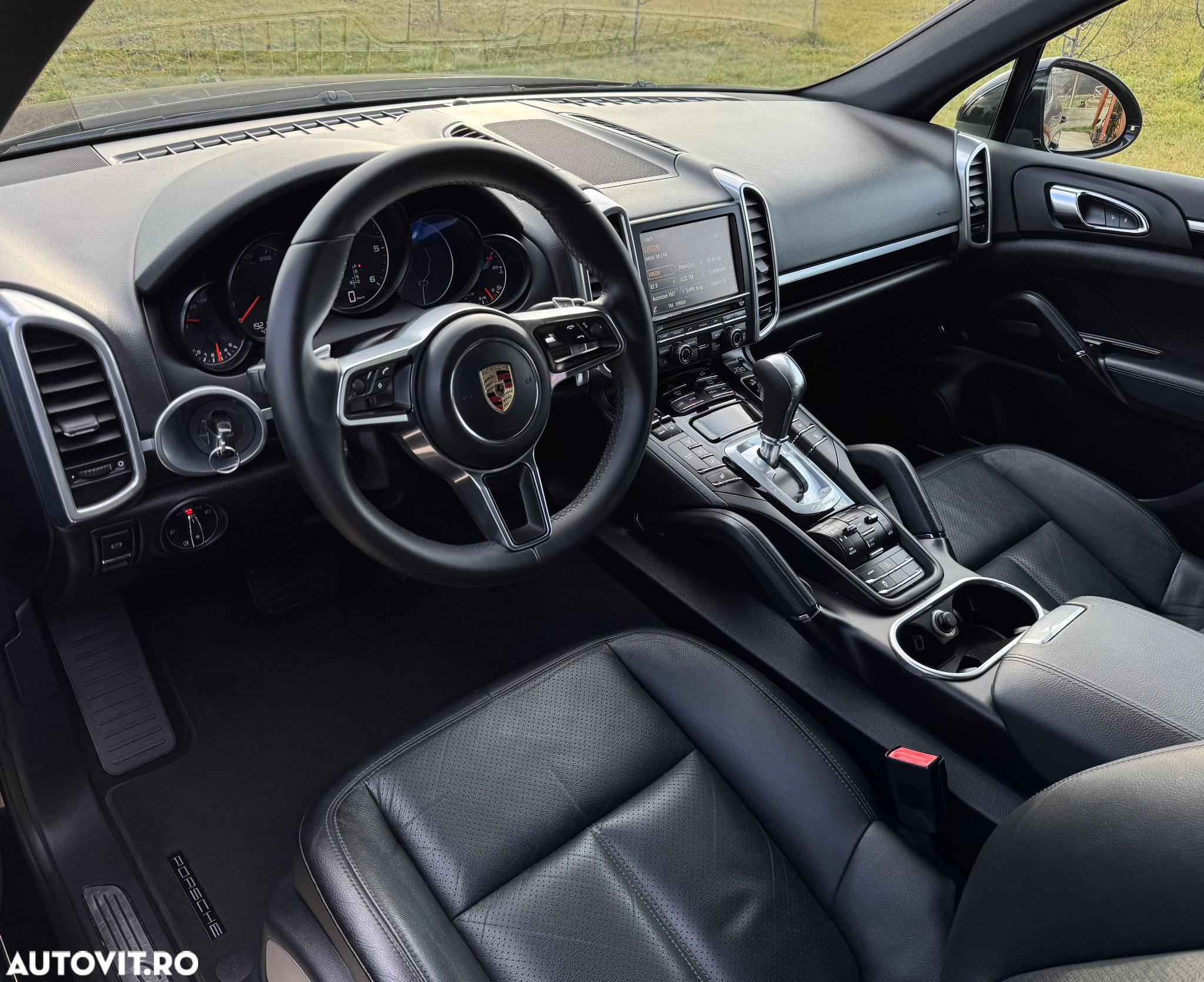 Porsche Cayenne Diesel Platinum Edition - 16