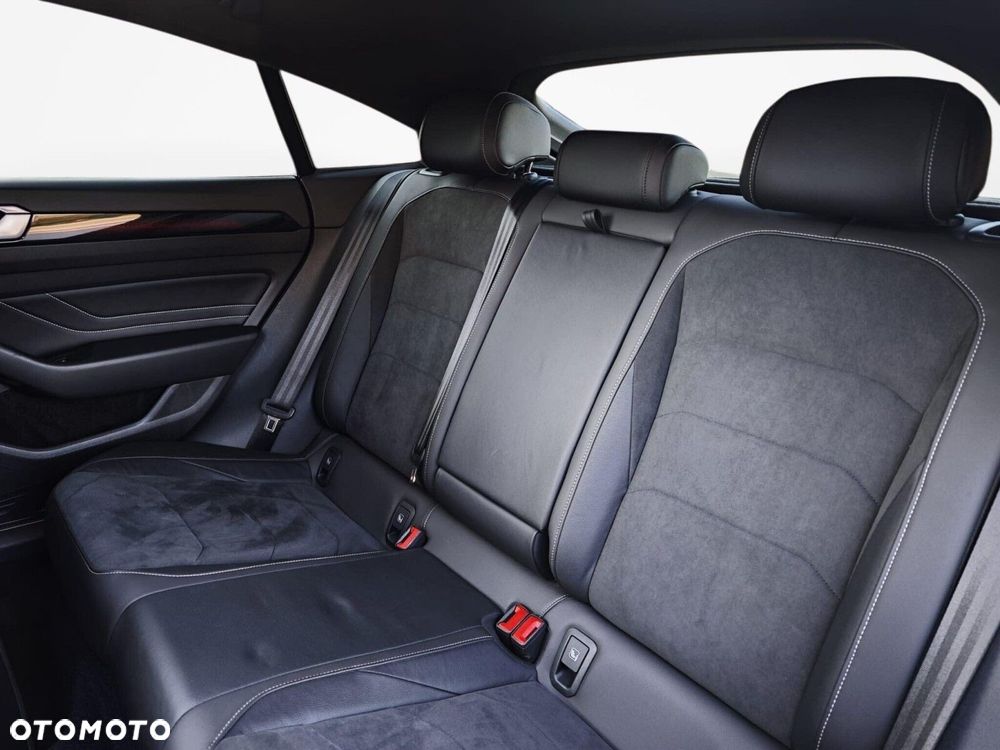 Volkswagen Arteon 2.0 TDI R-Line DSG - 24