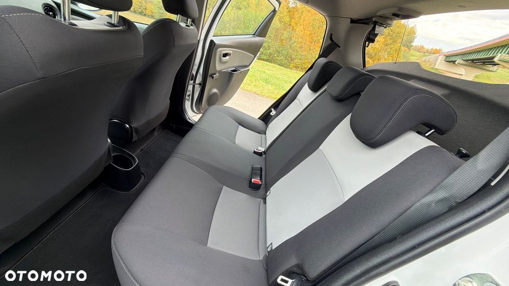 Toyota Yaris - 16