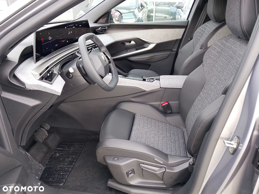 Peugeot 3008 1.2 PureTech mHEV Allure e-DCS6 - 19