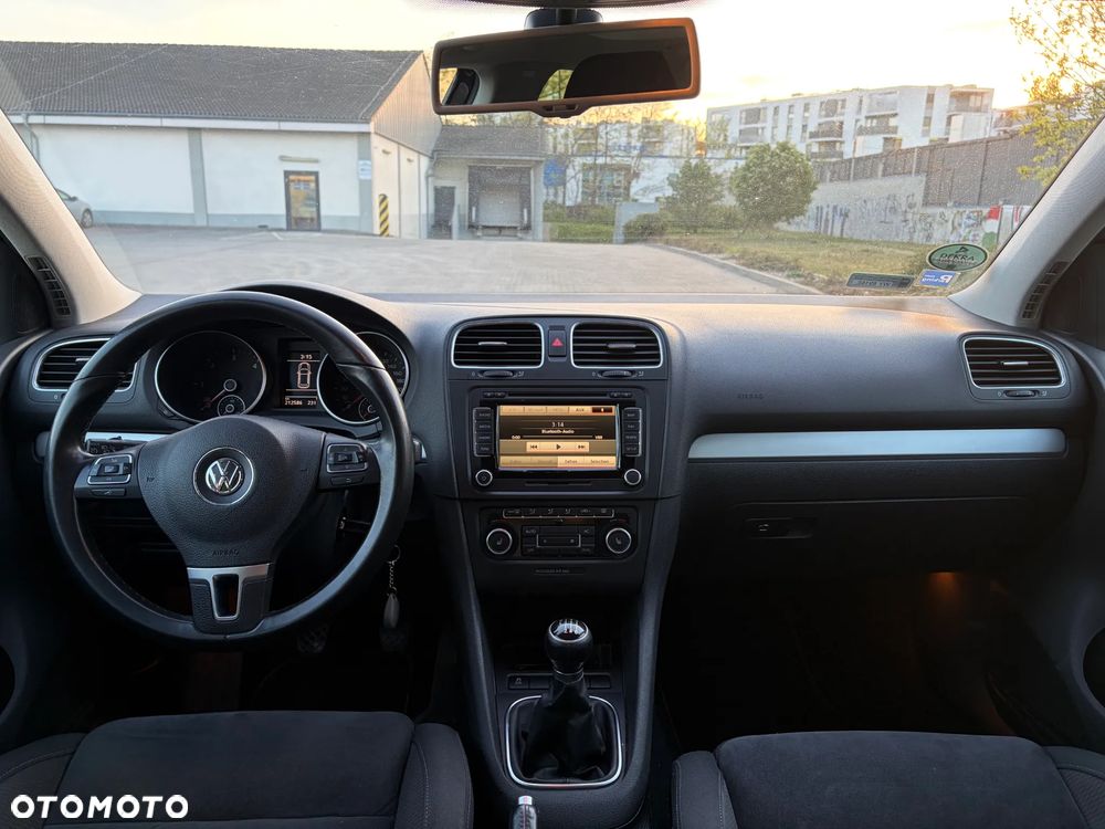 Volkswagen Golf 2.0 TDI Highline - 15