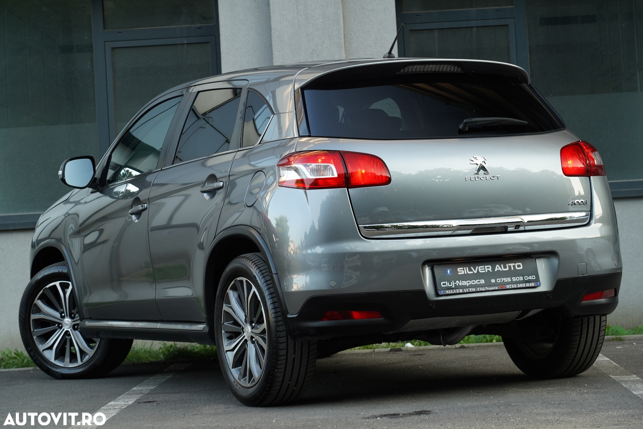 Peugeot 4008 1.8 HDI FAP STT Allure - 23