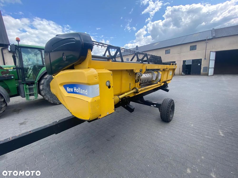 New Holland CSX7040 - 7