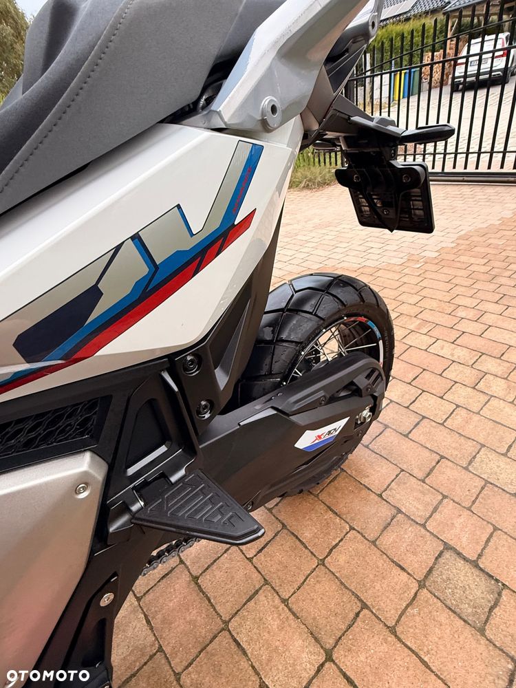 Honda X-ADV - 23