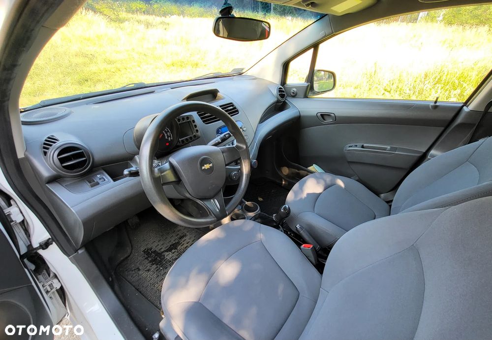 Chevrolet Spark 1.0 Base+ - 4
