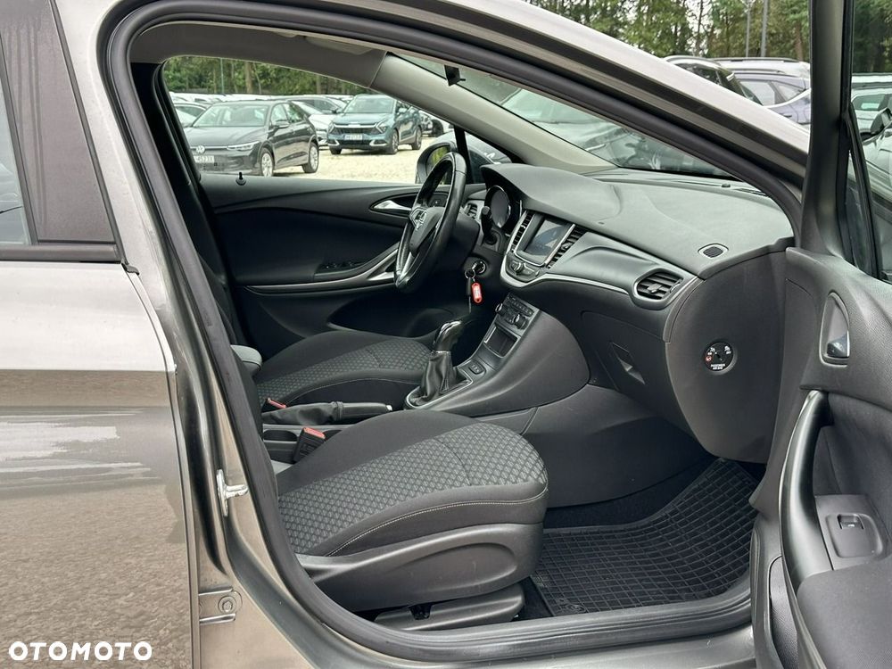 Opel Astra - 18