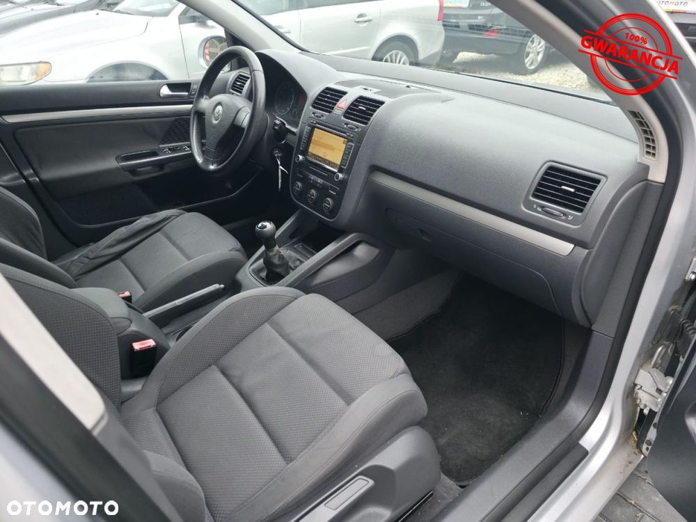Volkswagen Golf - 19