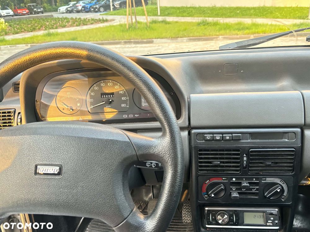 Fiat Uno 899 - 14
