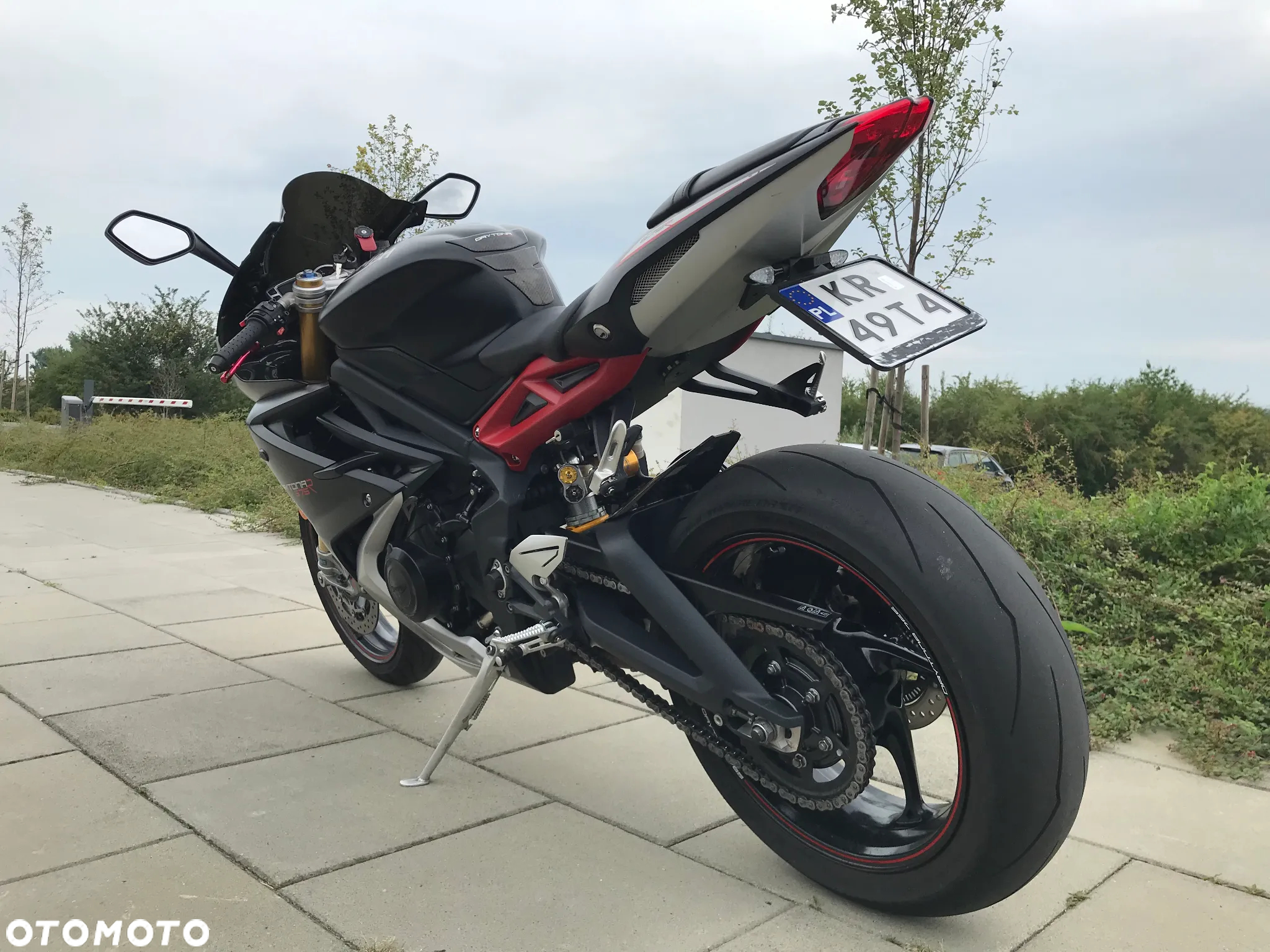 Triumph Daytona - 7