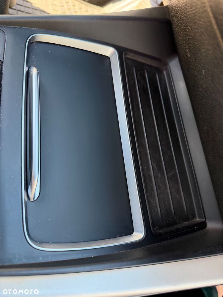 BMW Seria 1 116i - 23