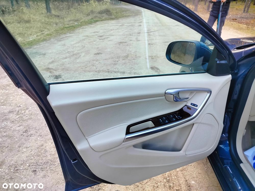 Volvo V60 T4 Edition - 23