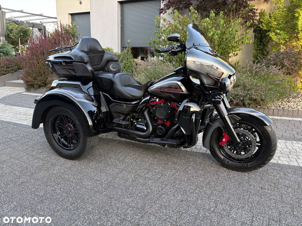 Harley-Davidson Tri Glide - 1