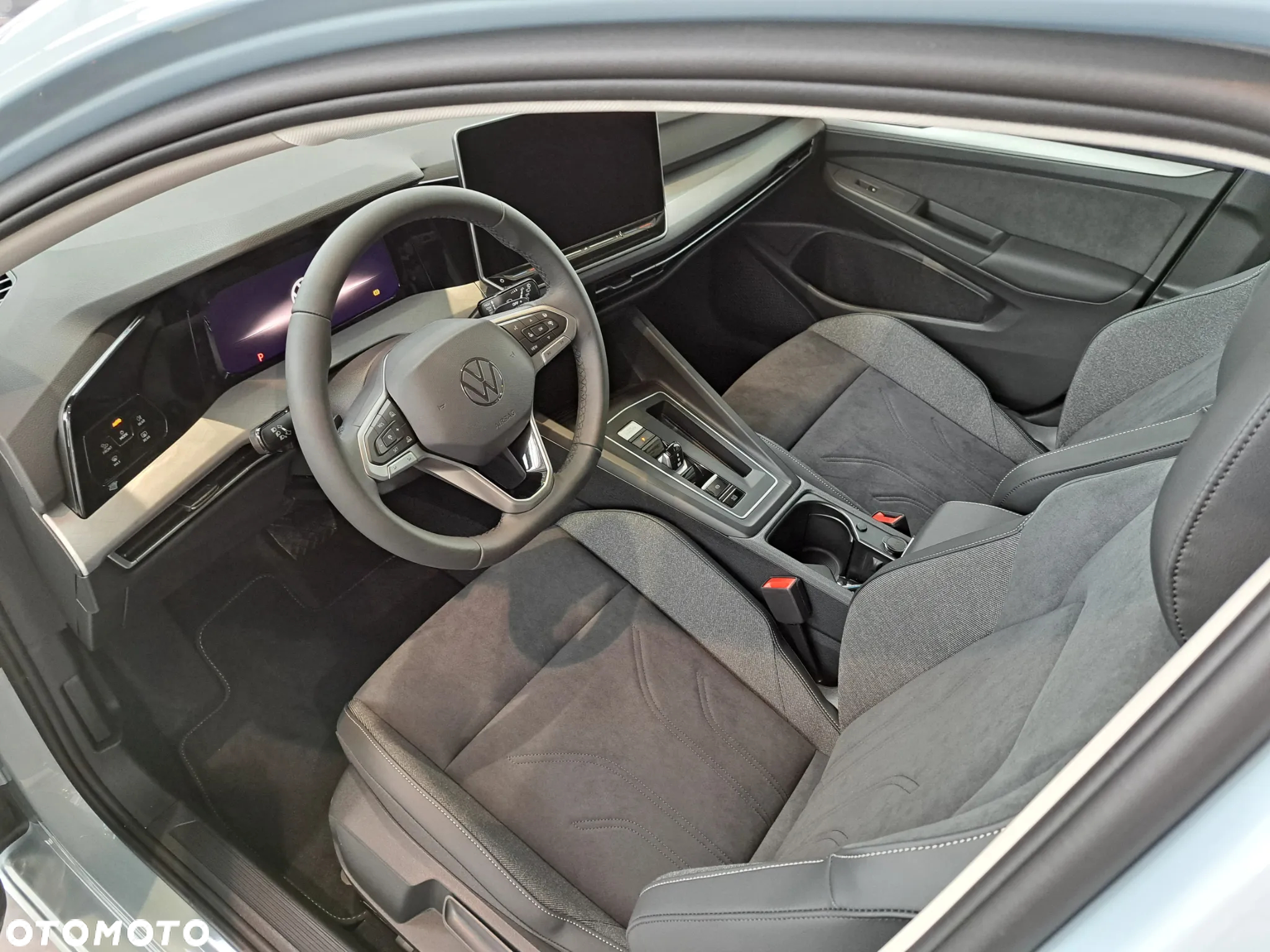 Volkswagen Golf VIII 1.5 eTSI mHEV Life Plus DSG - 8