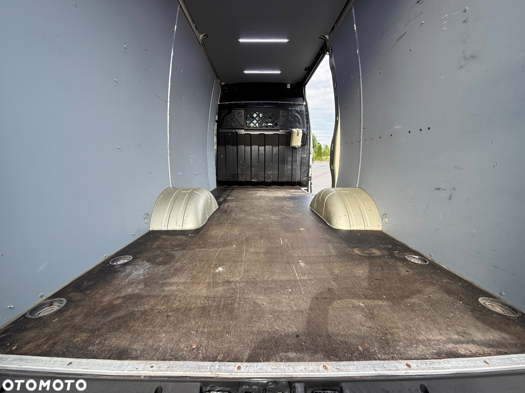 Iveco 35  C. DAILY - 23