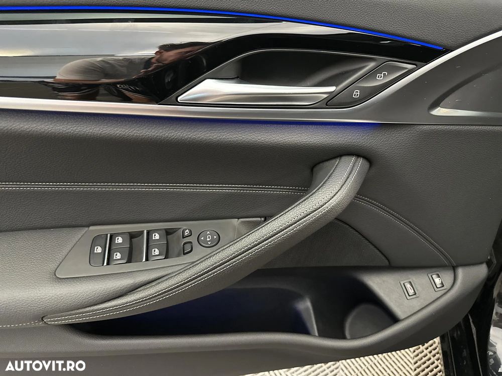 BMW Seria 5 530e iPerformance Aut. - 14