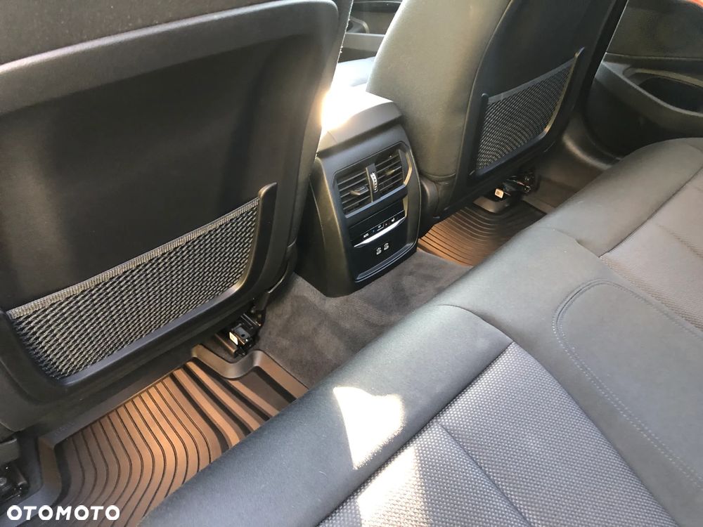 BMW Seria 3 318d MHEV Advantage - 17