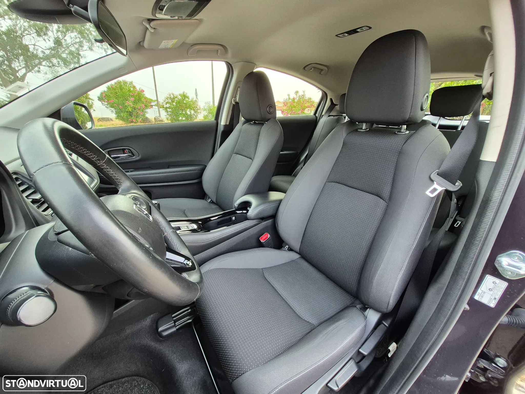 Honda HR-V 1.5 i-VTEC Elegance Navi - 22