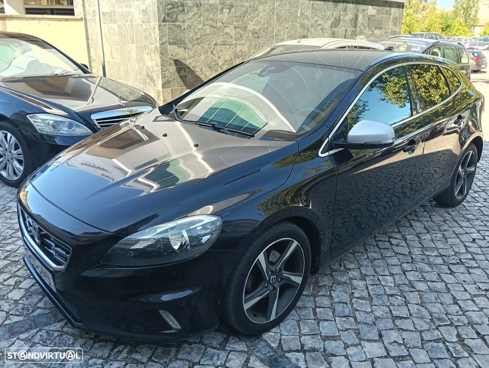 Volvo V40 1.6 D2 R-Design — fotografia 20