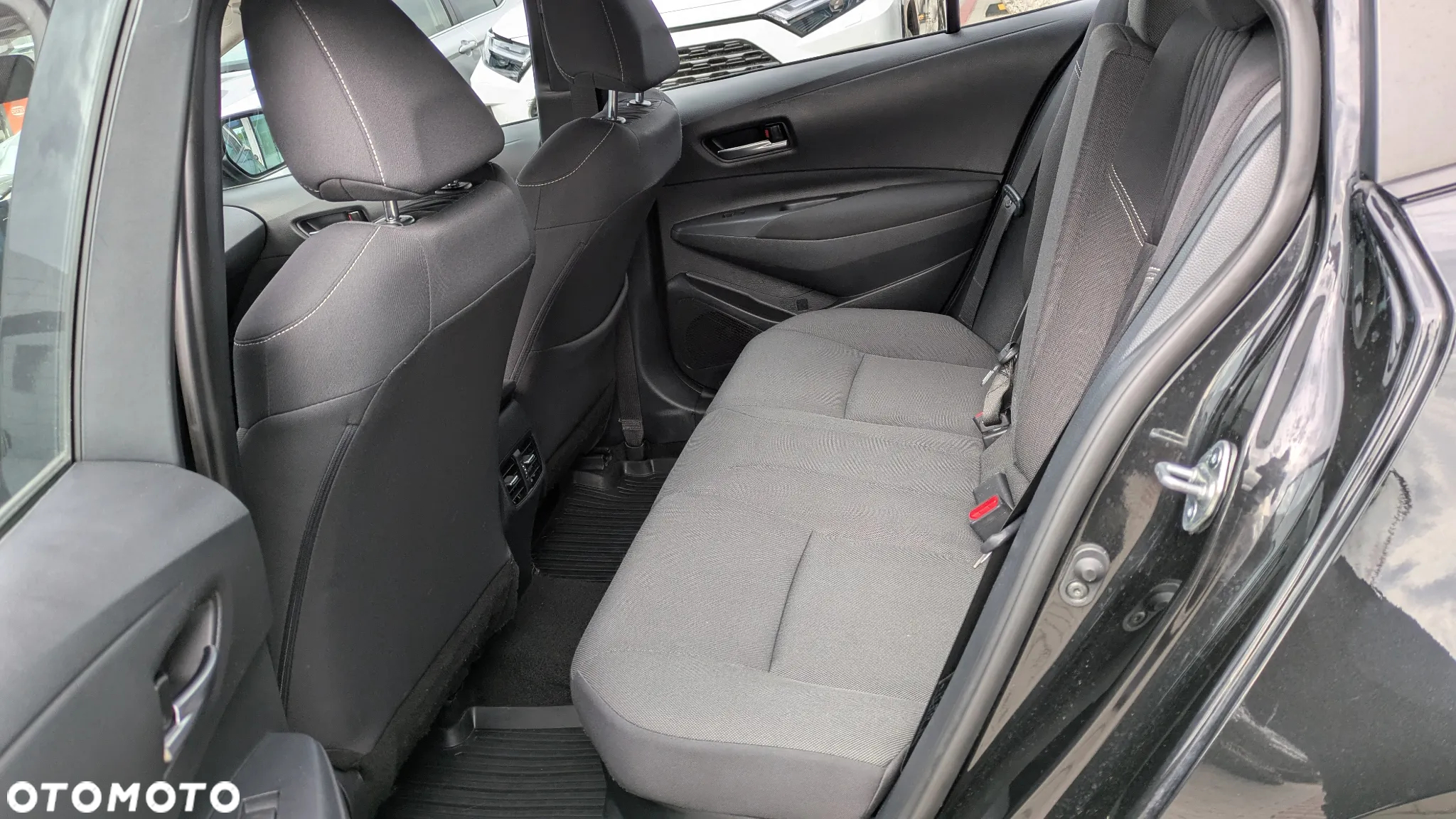 Toyota Corolla - 7