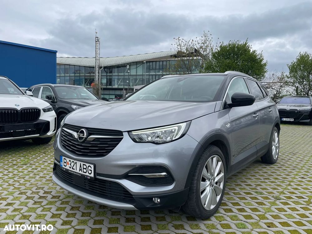 Opel Grandland X 1.6 Turbo Hybrid4 START/STOP 4x4 Aut. Inovation - 4