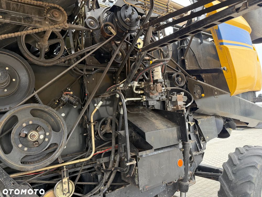 New Holland CX 5090- rok 2013 - 23