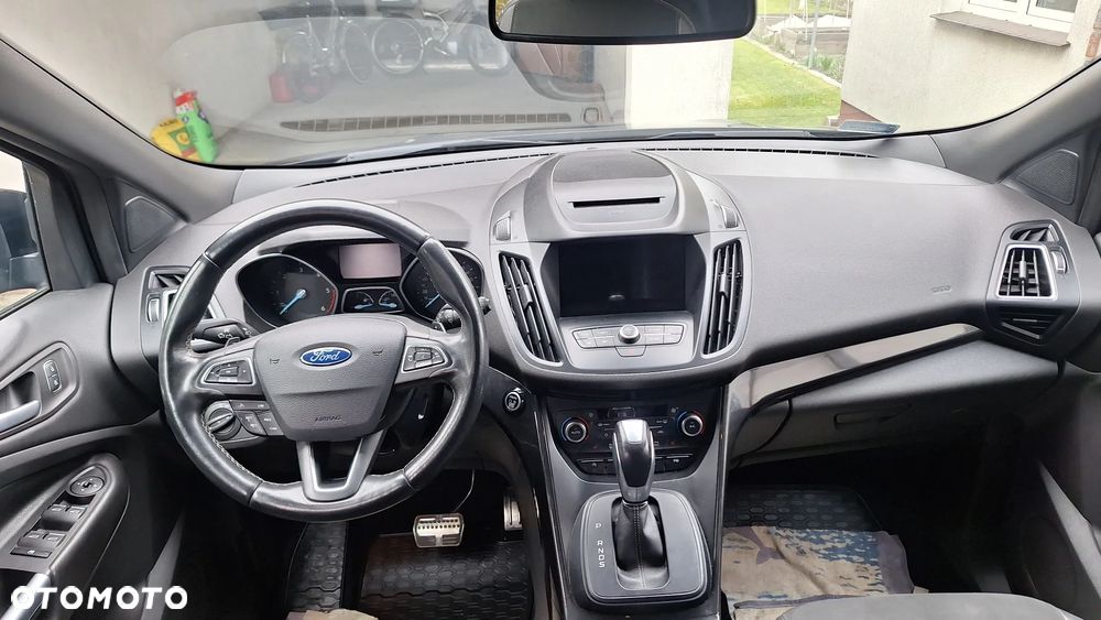 Ford Kuga 2.0 TDCi 4x4 ST-Line - 11