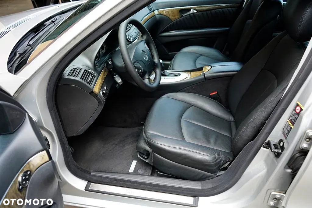 Mercedes-Benz Klasa E 200 T CDI Automatik Avantgarde - 18