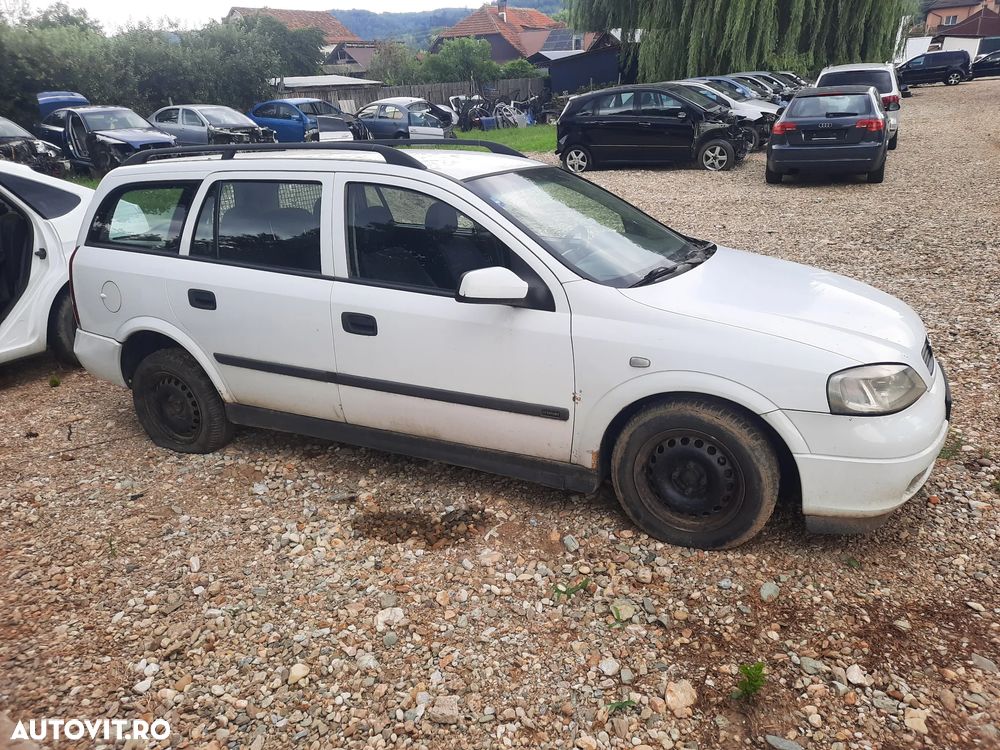 Dezmembrez Opel Astra G, 1.7 diesel 2001 - 2